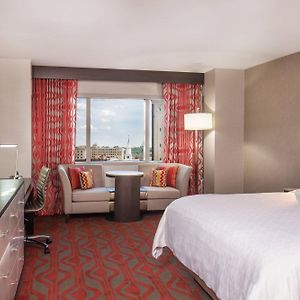 Upper Floors King Room