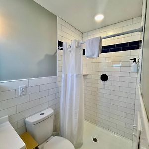 Budget King Room