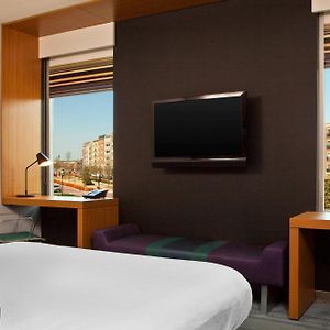 King Room Mobility or hearing accessible