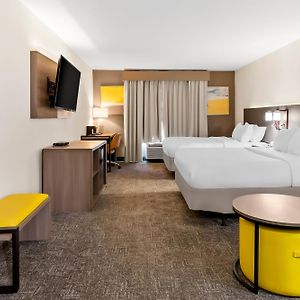 Standard Queen Room
