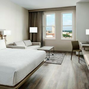 King Room Hearing Accessible