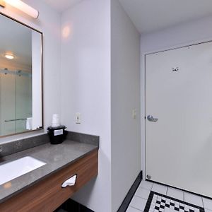 King Room Hearing Accessible