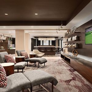 Courtyard By Marriott Topeka