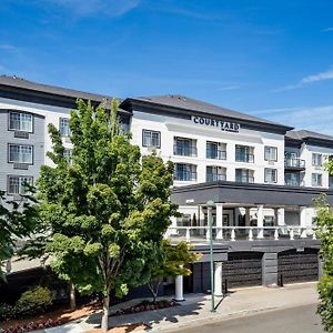 Courtyard By Marriott Portland North