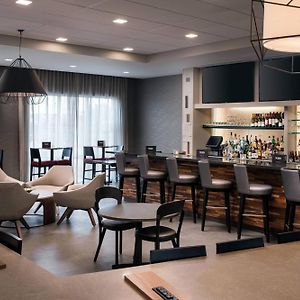 Courtyard By Marriott Pullman