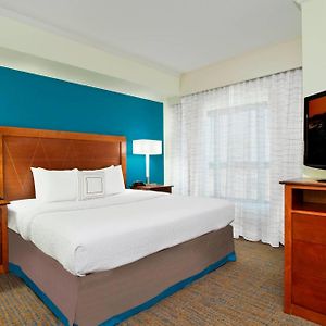 One-Bedroom King Suite