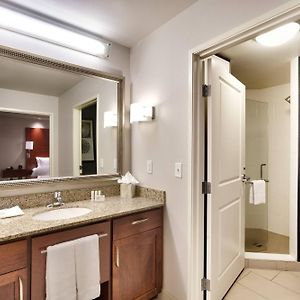 One-Bedroom King Suite