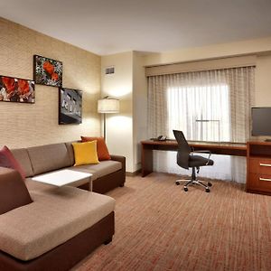 One-Bedroom King Suite