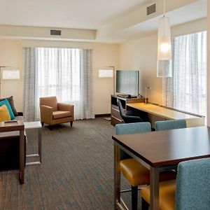 One-Bedroom Room