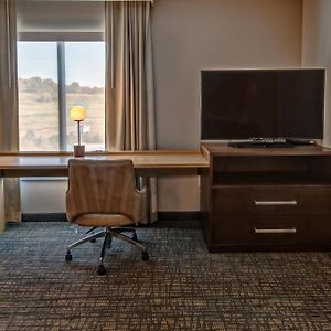 One-Bedroom King Suite