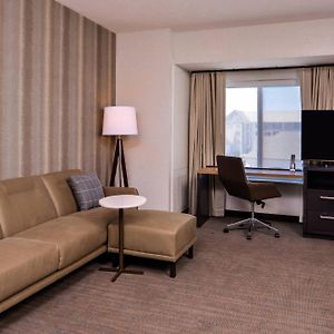 One-Bedroom King Suite