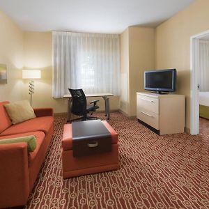 One-Bedroom King Suite