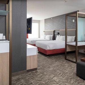 Queen Suite