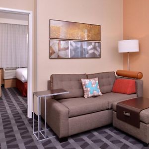 One-Bedroom King Suite