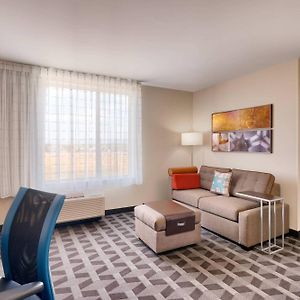 One-Bedroom King Suite Mobility accessible