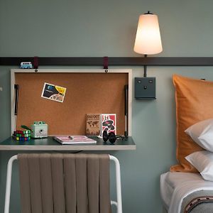 Cosy King Guest Room Mobility accessible