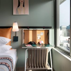 Cosy King Room Hearing accessible