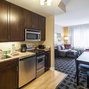 Two-Bedroom King Suite