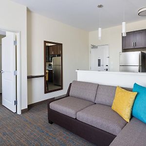One-Bedroom King Suite
