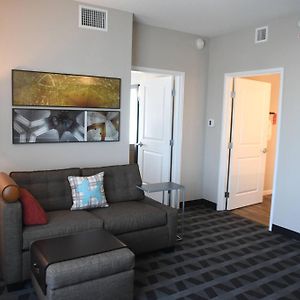 One-Bedroom King Suite