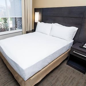 One-Bedroom King Suite