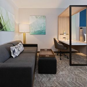Queen Suite