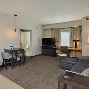 One-Bedroom King Suite