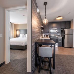 One-Bedroom King Suite