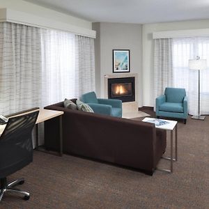 One-Bedroom King Suite