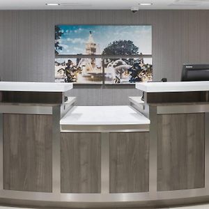 Residence Inn Kansas City Country Club Plaza