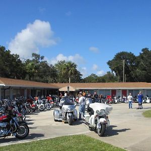 Scoot Inn
