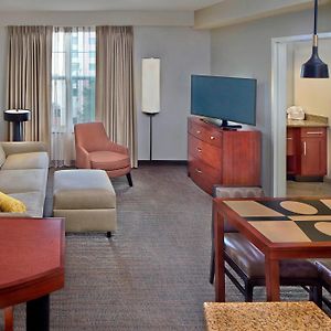 One-Bedroom King Suite