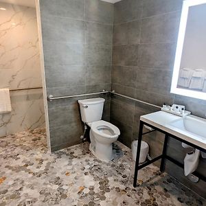 King Suite Mobility accessible