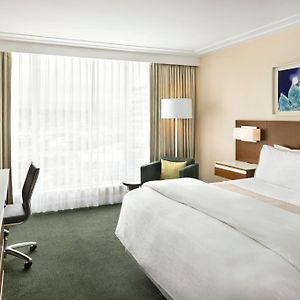 Lower Floors King Room