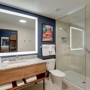 King Room Hearing Accessible