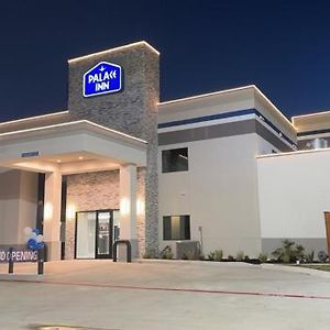 Palace Inn Blue Jones Road & Fm1960