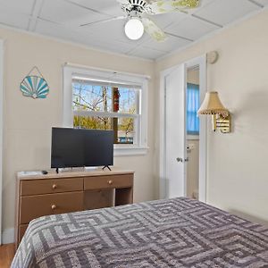 Budget King Room