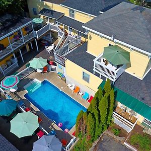 Beach Motel And Suites