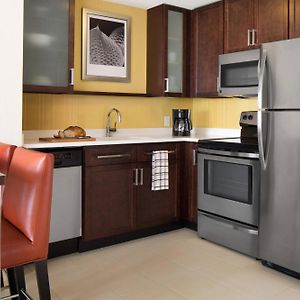 One-Bedroom King Suite