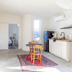 Deluxe Queen Suite