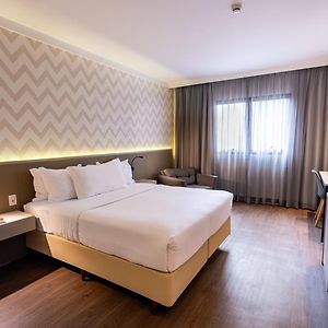 Premium Queen Room