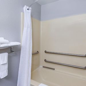 Superior  Queen Room Disability Access