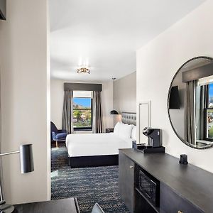One-Room Suite