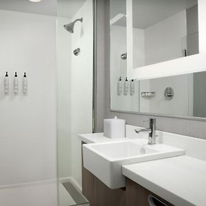 Queen Suite Hearing accessible
