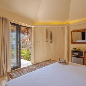 Deluxe Bungalow