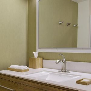 Queen Suite