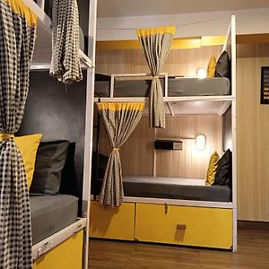 Dormitory Room Mixed