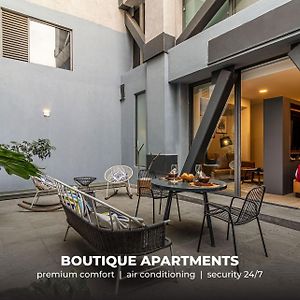 Deluxe  One-Bedroom Ground Floor Apartment