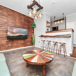 One-bedroom Loft Apartment