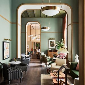 Fidelity Hotel